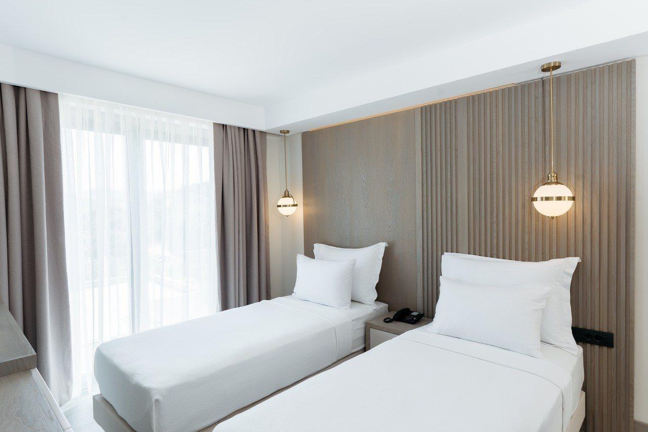 Astrid Hotel Гумушлук Екстериор снимка